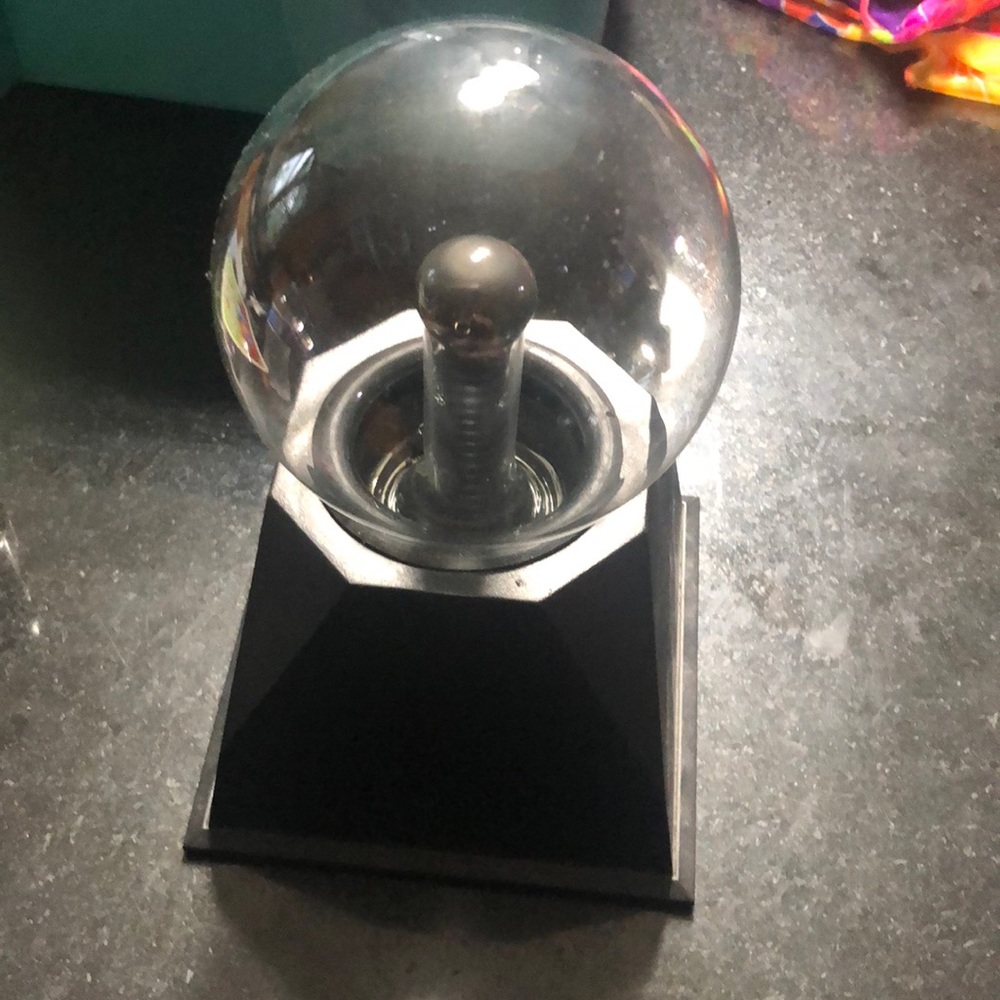 Touch Sensitive Magic Plasma Ball Novelty Night Light Atmosphere Lamp 4 …